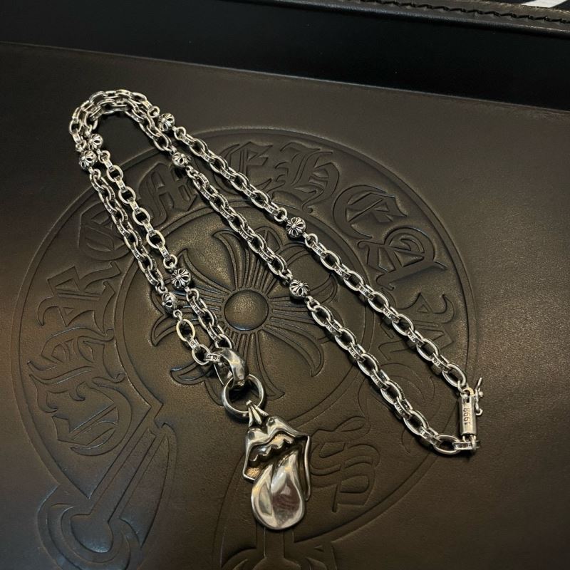 Ch*0me He**ts necklaces